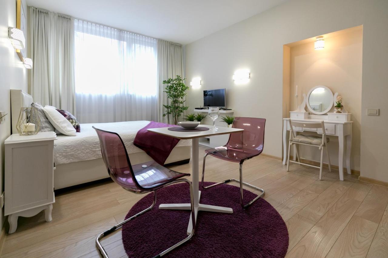 Raugyklos Apartamentai Vilnius Exterior photo